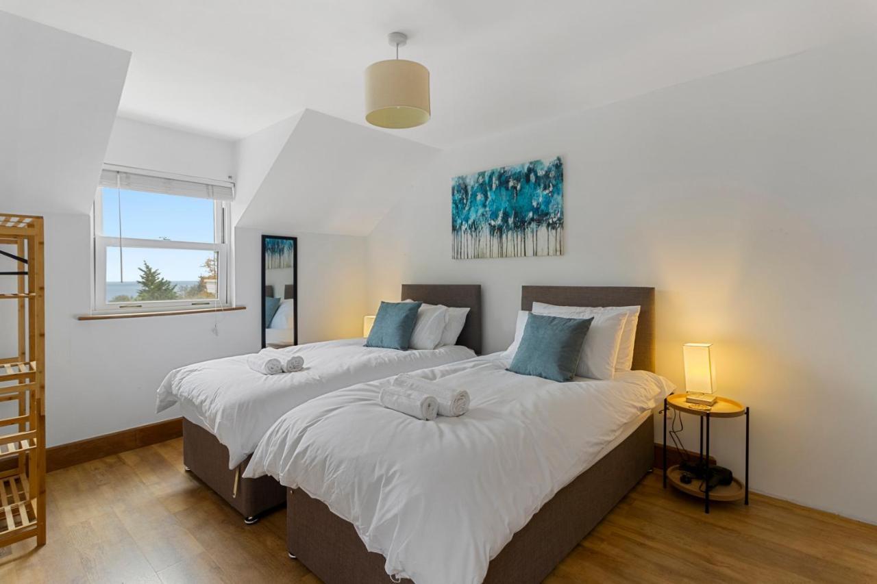 Stunning Sea View Whole Home In Torbay Close To Beach Торки Экстерьер фото