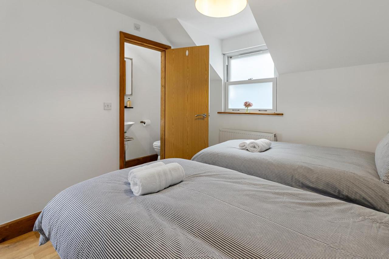 Stunning Sea View Whole Home In Torbay Close To Beach Торки Экстерьер фото